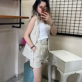 QUZU NATUR ÇİZGİLİ ÖNDEN BAGCIKLI YELEK  S/M/L BEDEN